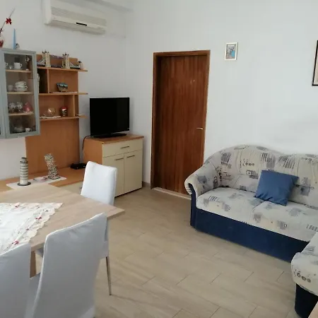 Apartment Marina