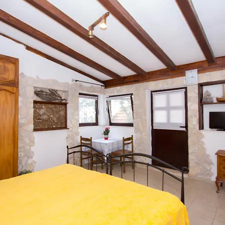 Marina Apartament *