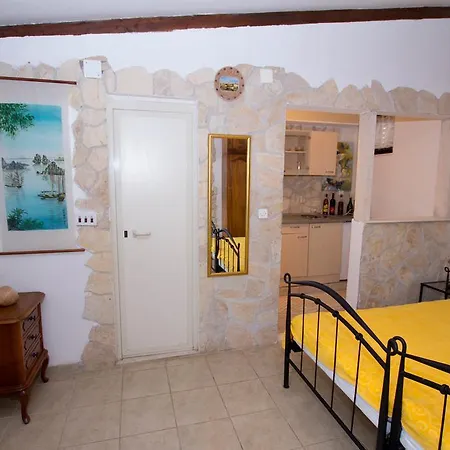 Marina Apartment *